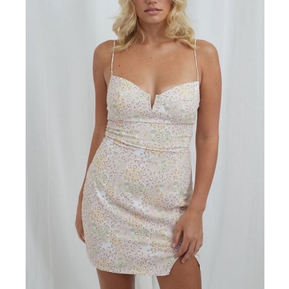 Et Clet Animal & Floral Print Lace Up Back Mini Dress Sz M - Picture 1 of 10
